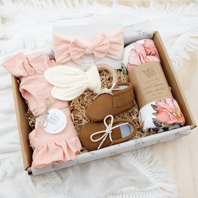 What To Put In A Baby Shower Gift Box